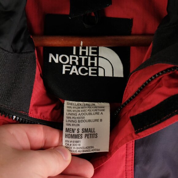 The North Face ATG Jacket Mens Small Red Blue Winter Shell Ski Nylon Hooded - Picture 8 of 10
